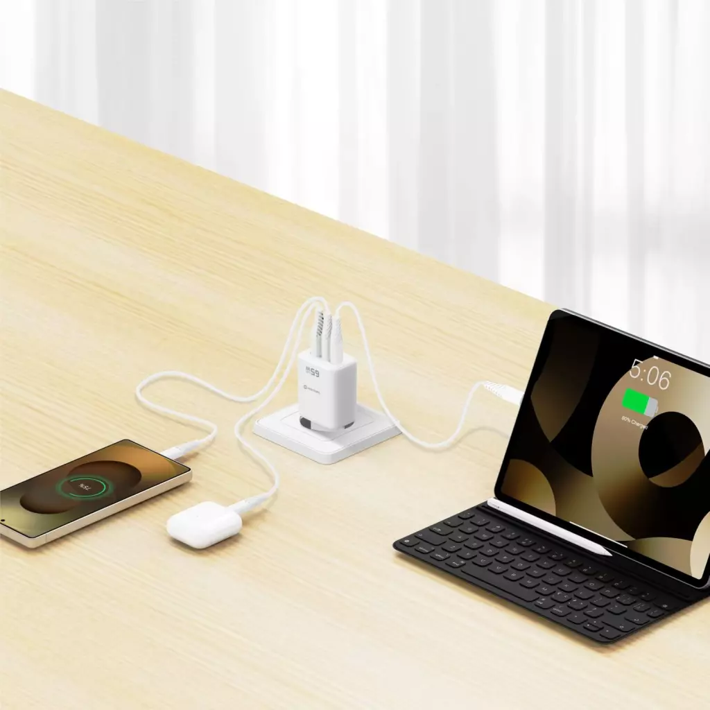 Obrázek produktu Swissten Edge GaN adaptér 65 W, bílý