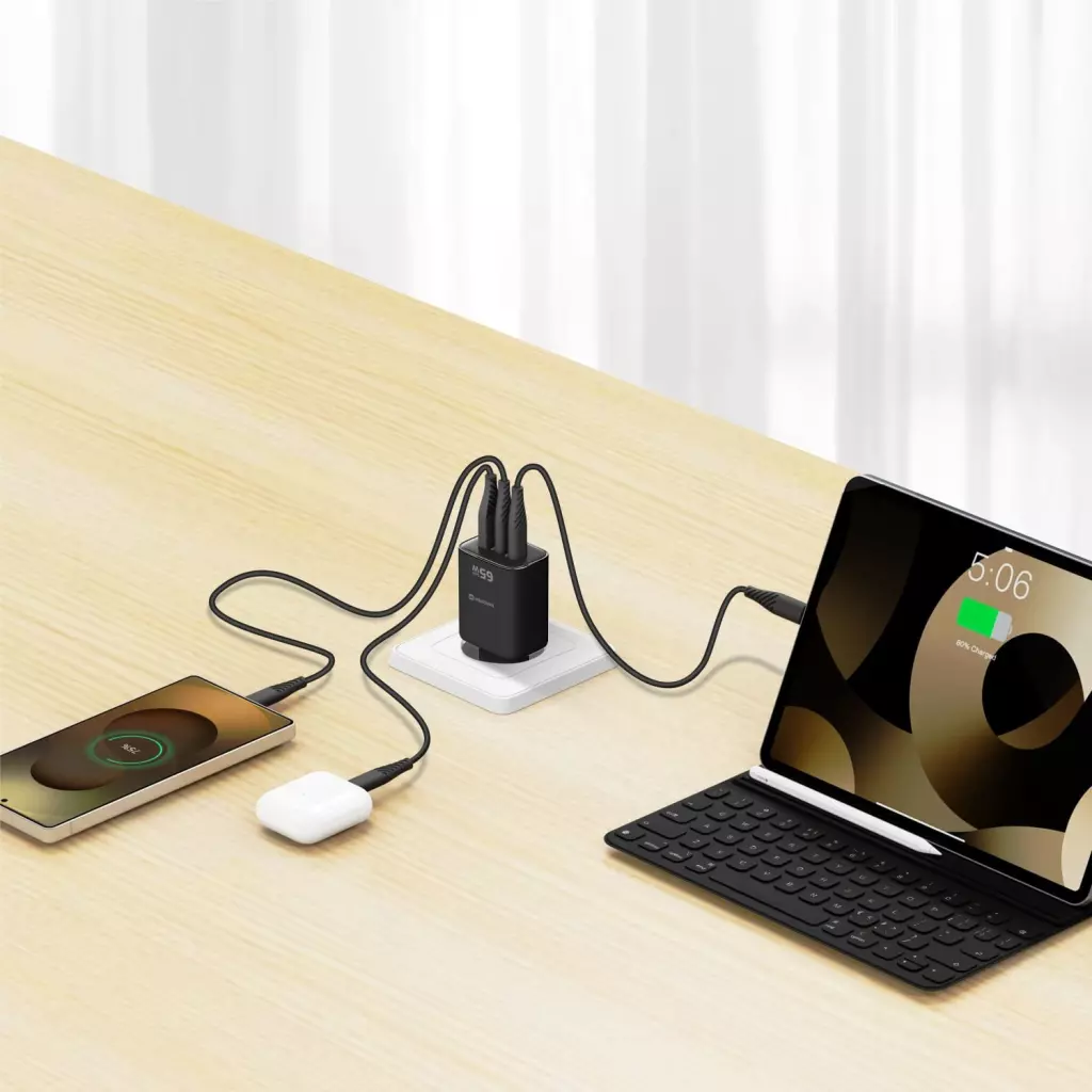 Obrázek produktu Swissten Edge GaN adaptér 65 W, černý
