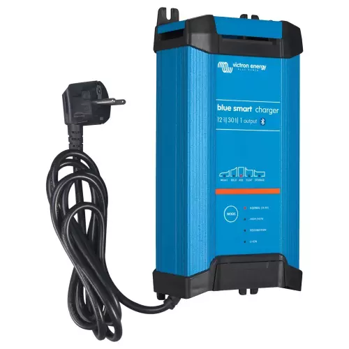 obrázek produktu Victron BlueSmart IP22 chytrá nabíječka baterií 12V/30A (1)