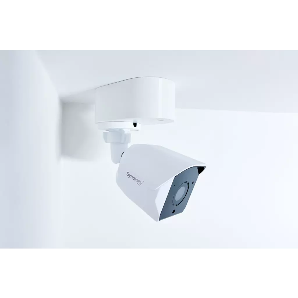 Obrázek produktu SYNOLOGY držák s krytkou kabelů pro kamery BC500 na stěnu a strop, bílý