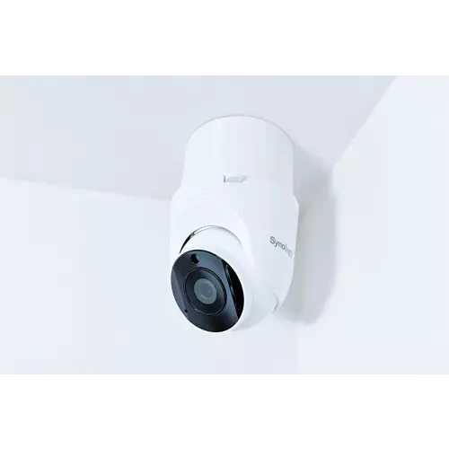 obrázek produktu SYNOLOGY držák s krytkou kabelů pro kamery TC500 na stěnu a strop, bílý