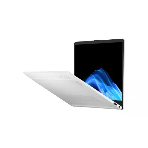 obrázek produktu HP Omnibook 3/15-fn0001nc/AI7-350/15,6"/FHD/24GB/512GB/AMD int/W11H/Silver/2R